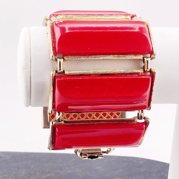 VINTAGE Molded red plastic and silvery gold tone metal panel bracelet 1950s - Picture 5 of 9